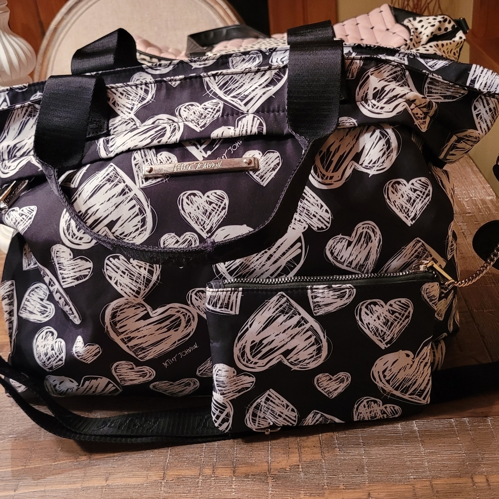 BETSEY JOHNSON WEEKENDER BAG